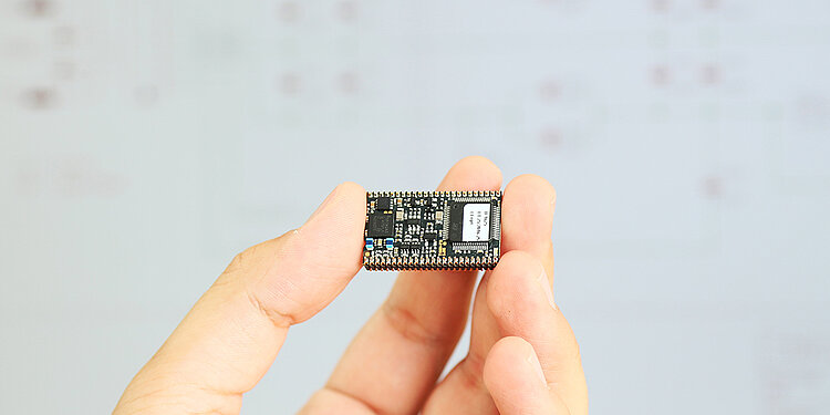 Mini lector RFID