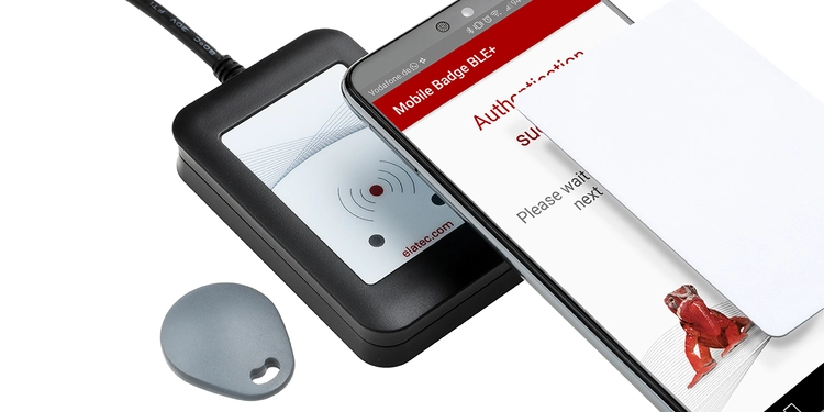 RFID Reader with keyfob, Smartphone and Card
